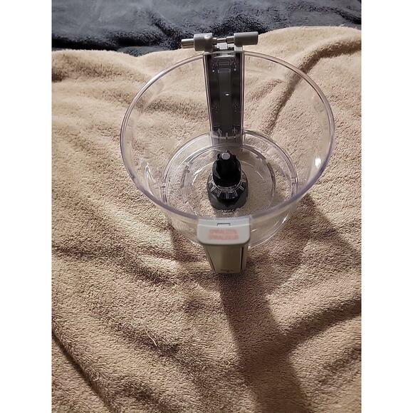 Veggie Bullet Replacement Bowl Spiralizer VB-102 Clean Great Shape - Picture 2 of 6